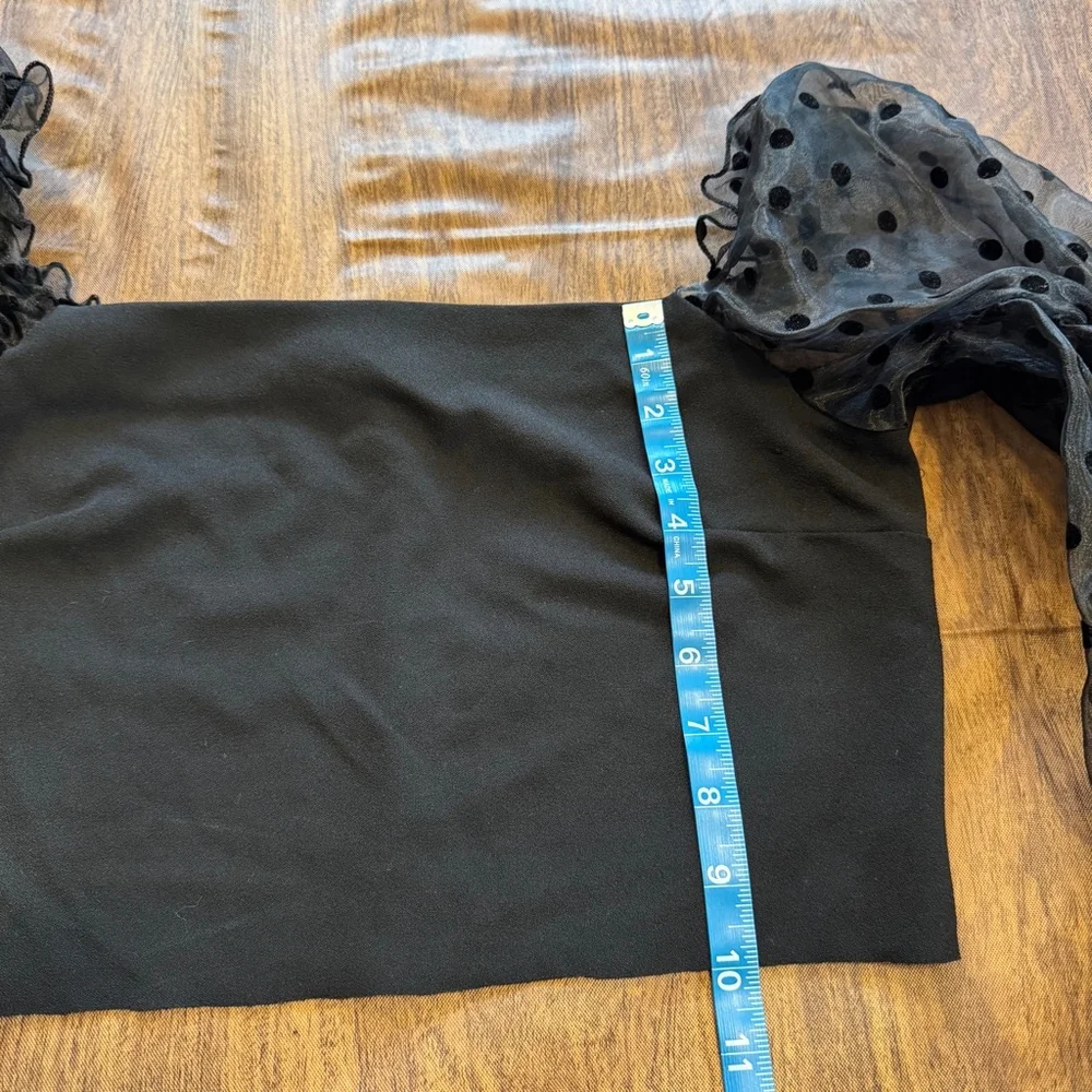 Women's Charmed Hearts Black Polka Dot Long Sleeve Crop Top Size M - Picture 5 of 5